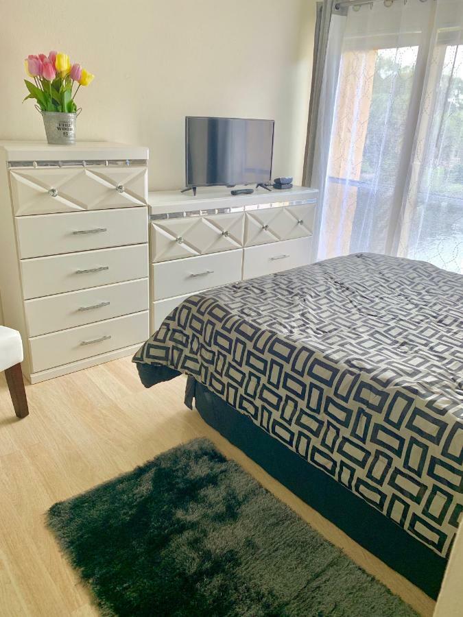 Sienna Park Apartments Сарасота Екстериор снимка