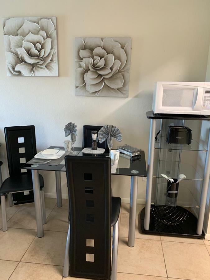 Sienna Park Apartments Сарасота Екстериор снимка